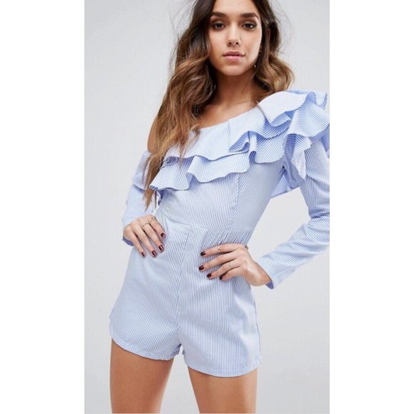 PrettyLittleThing Pants - Pretty little thing ruffle romper XS/S